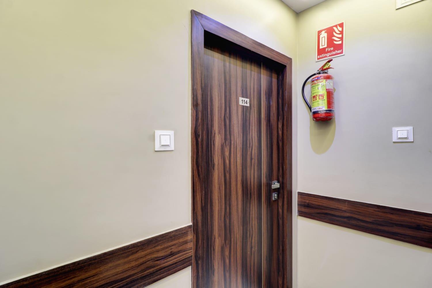 Hotel New Blue Sapphire Residency Bombay Esterno foto